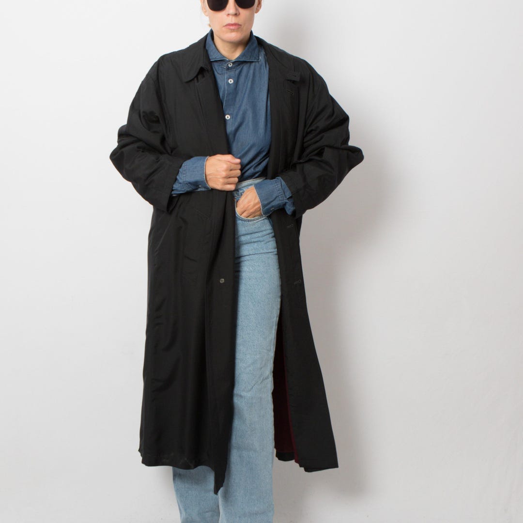 Edgy Structured Shoulder Woolen Overcoat | Minimalist Longline Trench