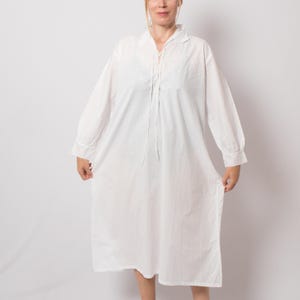 Vintage White Edwardian Victorian Cotton Nightgown Timeless Romantic Size L