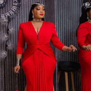 red dress and silver accessories Accessorizing a Red Gown with Jewelry Tips