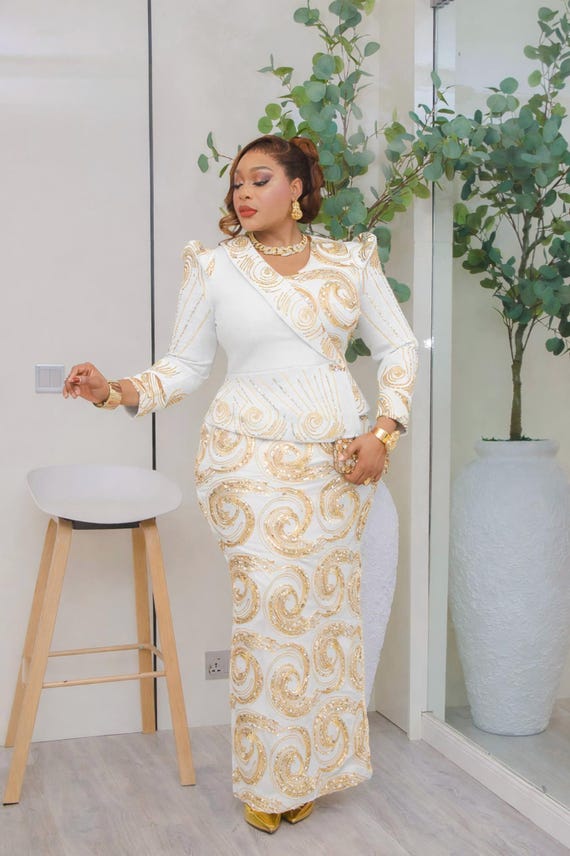 summer birthday plus size white party dress & Gold Sequin Embellished Wedding Guest Mother of the Bride Outfit Cocktail Church Anniversary Women Sexy Halter Backless color-white The three Color:Tawny
