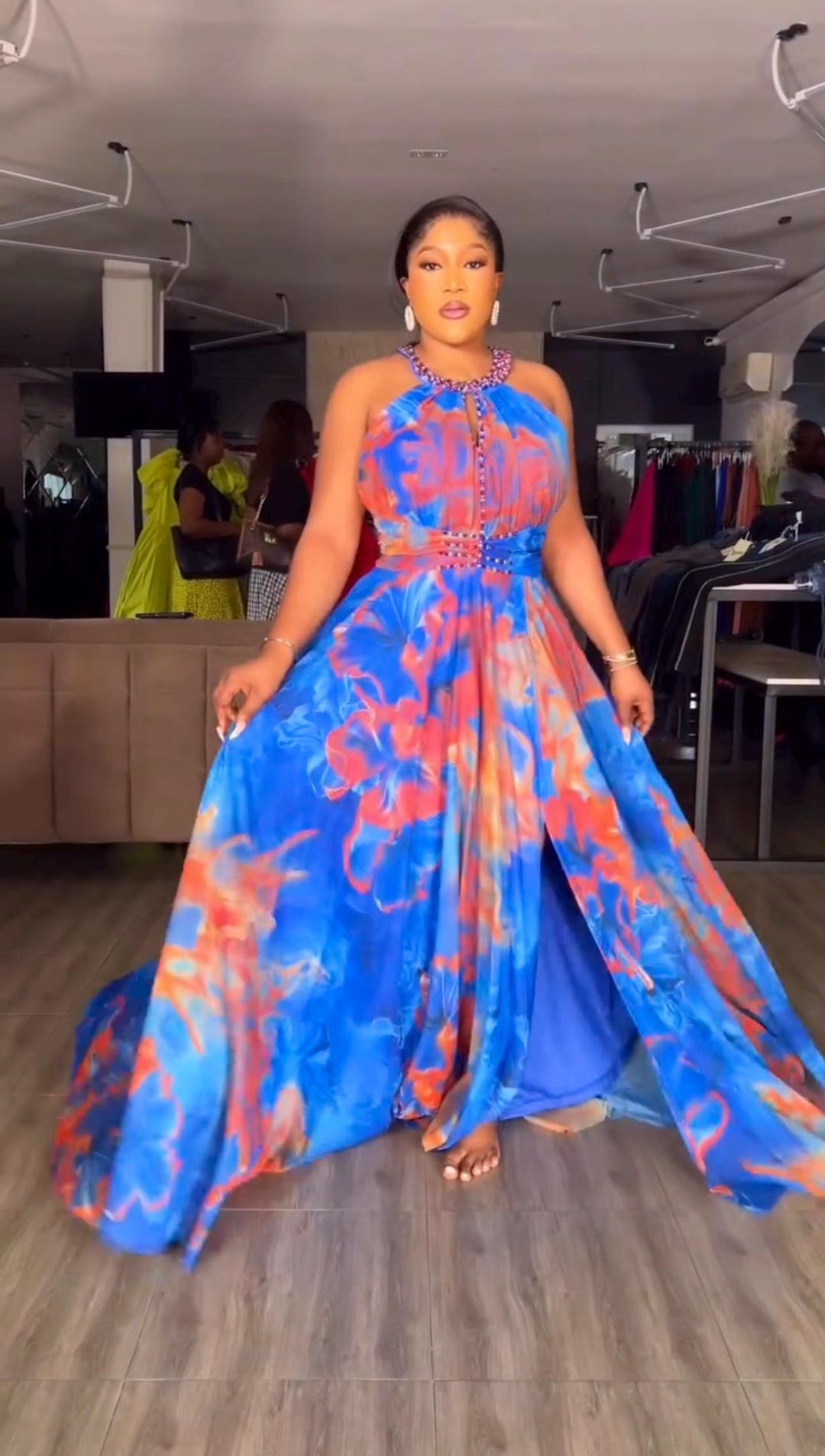 Vestido de verão plus size com contas e fenda, vestido longo para