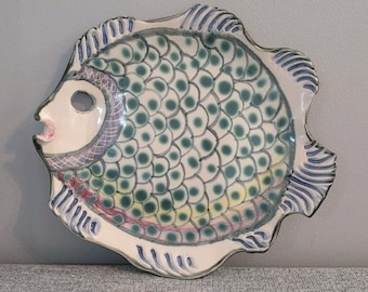 Clay Horizons Hanging Decorative Ceramic Fish Plate/Platter, GUC, Signed