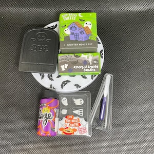 Make it mini Halloween