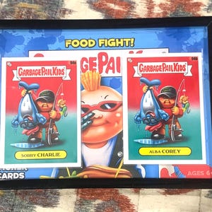 DPK 2021 Food Fight Series - 94a/b Tut mir leid Charlie/Alba - gerahmte Karten - Garbage Pail Kids