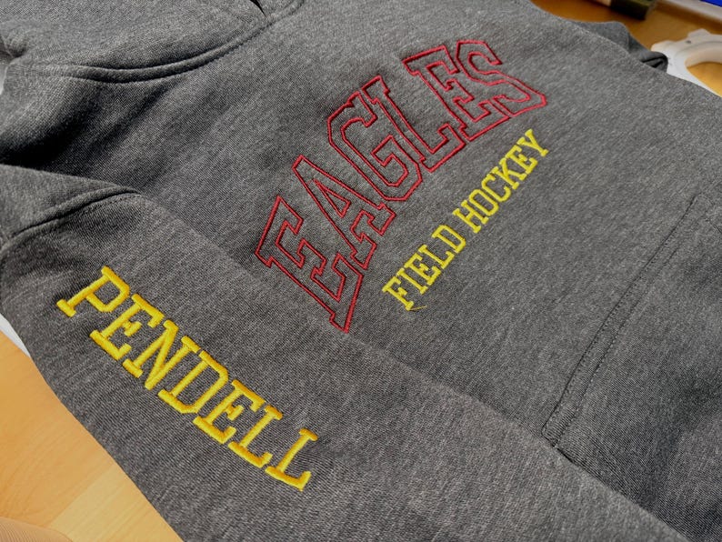 Felpa/pullover ricamato personalizzato per ragazzi, abbigliamento sportivo per squadre, nome della squadra personalizzato, nome e numero personalizzati, girocollo da hockey/calcio immagine 4