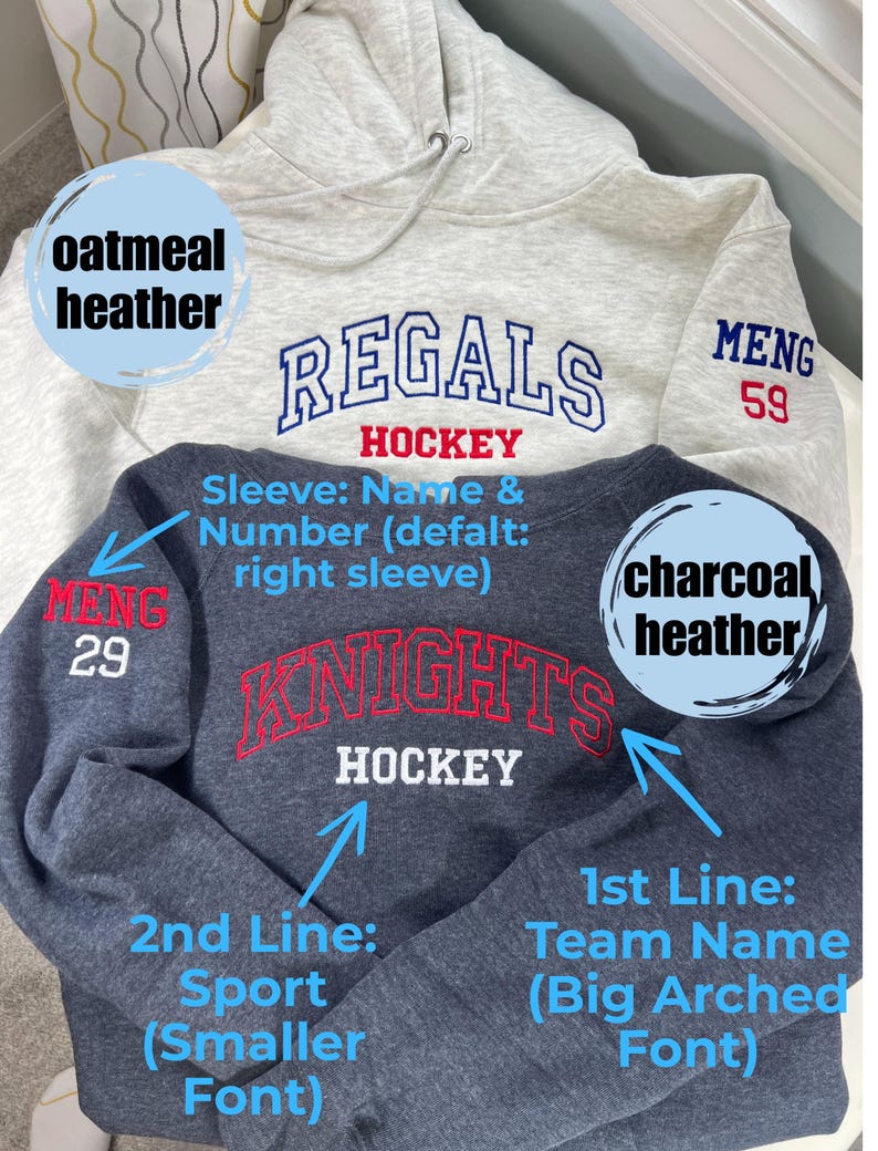 Puede incluir: Dos sudaderas jaspeadas, una de avena y otra de carb&oacute;n. La sudadera con capucha de avena tiene "REGALS HOCKEY" bordado en azul y rojo. La sudadera de carb&oacute;n tiene "KNIGHTS HOCKEY" en rojo.