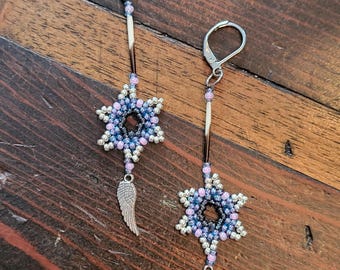 Pendientes de estrella con cuentas hechas a mano: diseño de púa de puercoespín con alas de ángel.