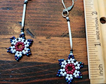 Pendientes de estrella hechos a mano con cuentas nativas y púas de puercoespín de origen ético