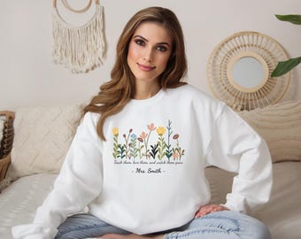 Sudadera de cuello redondo con flores personalizadas para maestros, sudadera para maestros cristianos, regalo personalizado para maestros religiosos, regalo para maestros, camiseta para maestros