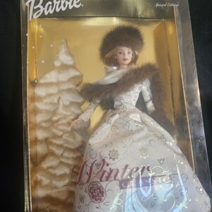 Winter Classic Blonde Special Edition Barbie Doll 2001 Mattel