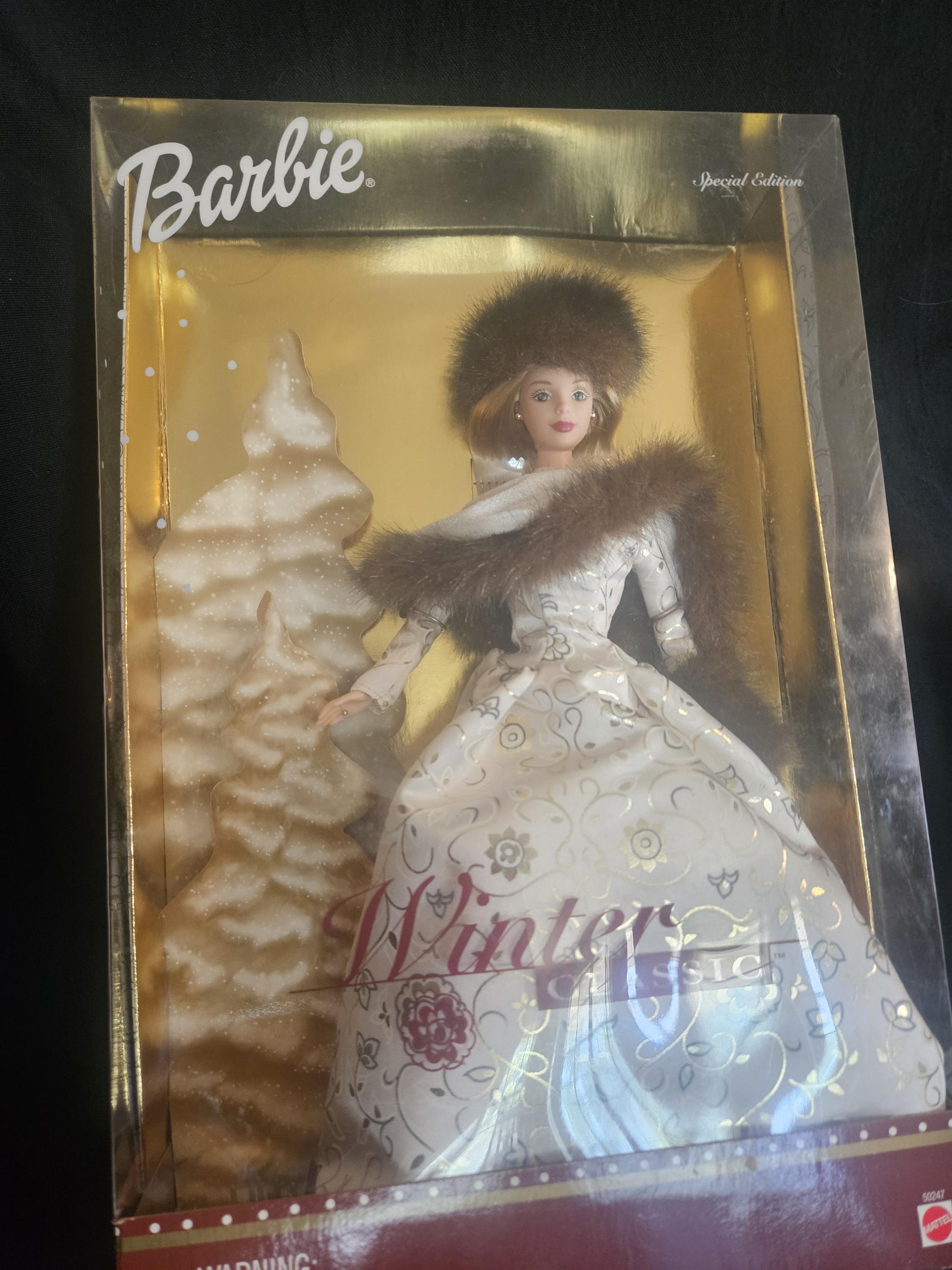 Winter Classic Blonde Special Edition Barbie Doll 2001 Mattel