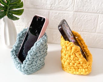 Crochet Phone Stand Pattern, Easy T-Shirt Yarn Project (PDF Pattern)