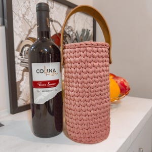 Crochet Wine Pouch Pattern – Beginner PDF Bottle Bag – T-Shirt Yarn Gift Idea. Wine Tote, Wine Bottle Holder, Wine Bag Crochet Pattern