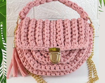 Crochet Bag Pattern: Easy DIY Chunky Yarn Purse (PDF Pattern)