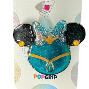 Jasmine inspired mouse head phone grip