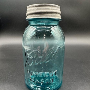 Vintage Ball Perfect Mason Jar – Aqua Blue Glass with Zinc Lid | Circa 1920s–1930s