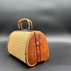 Vintage Woven Bamboo & Wood Vanity Case – Hinged Trinket Box with Wrapped Handle | 1960s–1980s Travel Style