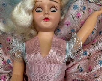 Dolls of All Lands Colonial Doll – Mid Century Travel Souvenir