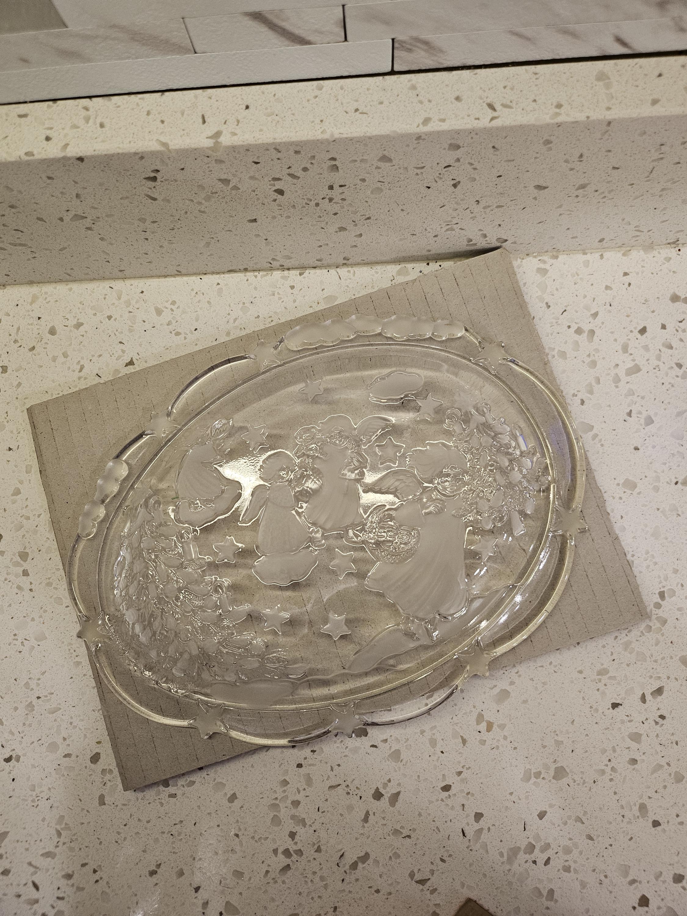 Mikasa Holiday Classics Etched Glass Oval Serving Platter