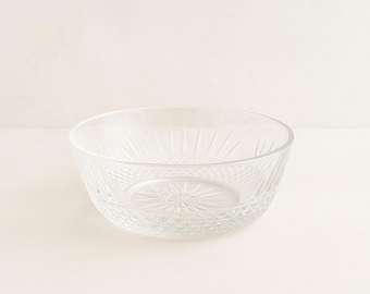 ArcOROC France Pressed Glass Starburst Bowl with Geometric Cut Pattern – Clear Crystal Style Dish – Holiday Serving Christmas Table Decor