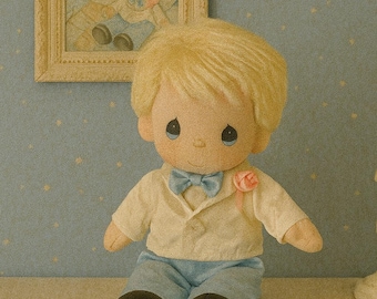 Vintage Precious Moments Musical Doll – "Phillip" Groom #4516 – Applause 1980s