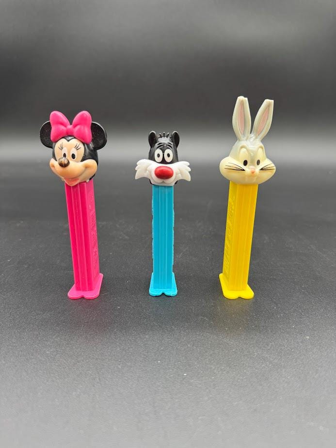 ヴィンテージ PEZ ディスペンサーセット – ミニーマウス、シルベスター