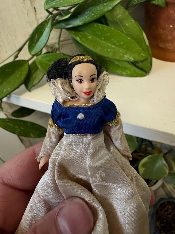 Vintage Snow White Doll – Jingling Bell - Disney - Etsy