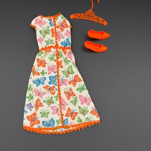 Vintage Barbie Brunch Date #1628 (1965) – Dress, Shoes & Hanger – Mattel