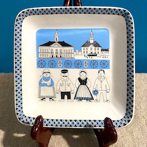 Arabia Finland, 5.5&quot; Square Dish, Raija UOSIKKINEN  1963-4 EUC SATAKUNTA