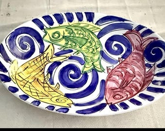 手作りのイタリア製陶器製サービングプラッター：ヴィエトリ・スル