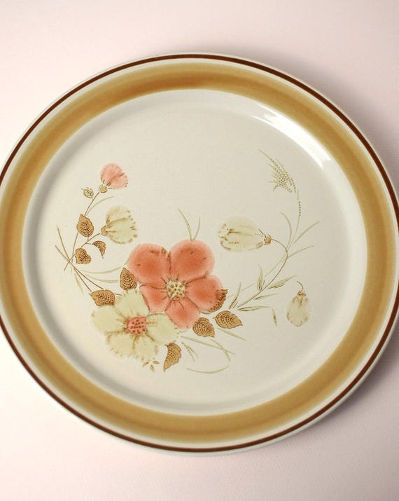 Vintage Hearthside Stoneware Dinner Plate: Water Colors Blush Floral, Japan 1970s-80s