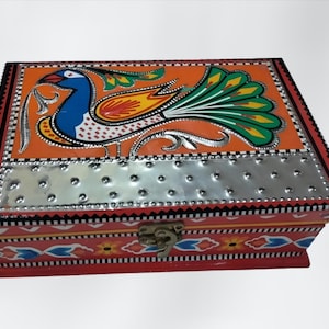 Handmade Truck Art Jewelry Box – Colorful Wooden Storage Chest, Decorative Keepsake Organizer.