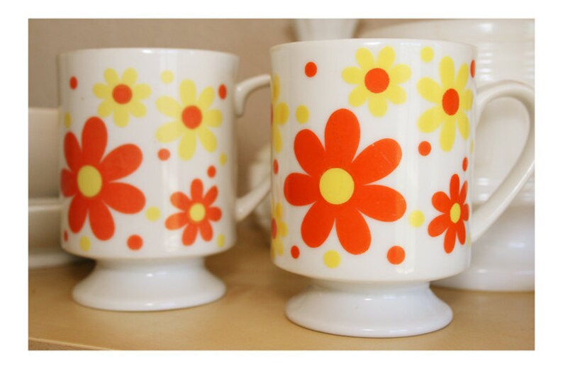 Set of Two Orange and Yellow Daisy Mugs image 2