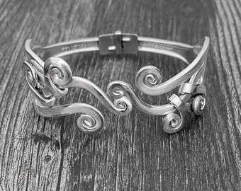 Premium Double Fork Bracelet 'Tidal', Ocean Waves Jewelry Inspired by Octopus Tentacles