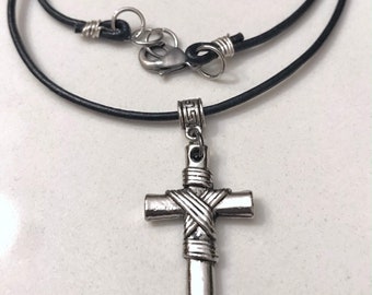 Cross Necklace Leather Necklace Men’s Jewellery Pendant Necklace Gender Neutral Jewellery Gift