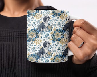 Taza de Sheepadoodle, regalo con diseño floral azul, taza única para mamá con doodle, elegante vajilla para amantes de las mascotas, adorable decoración de cocina de la raza Sheepadoodle