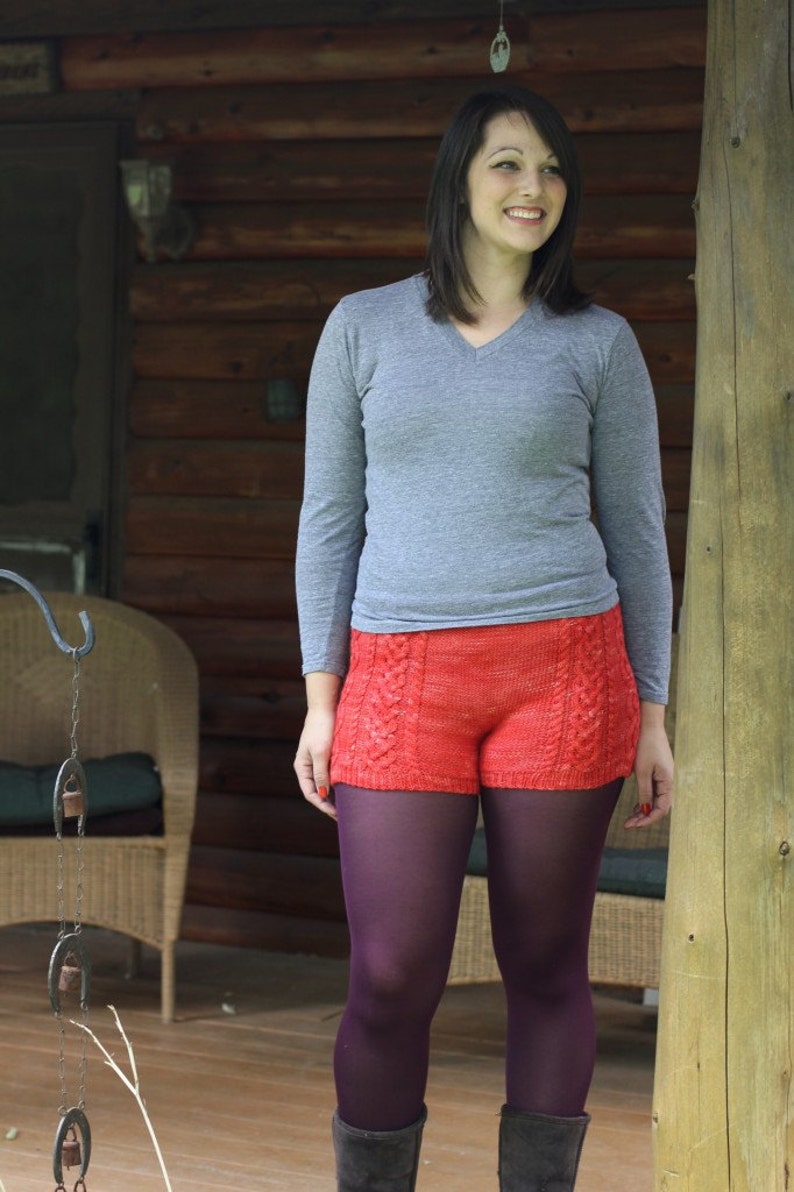 Bombshell Shorts Knitting Pattern by Katie Canavan image 2