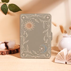 Minimalistiskt Boho Sun Moon Kindle-fodral för Kindle 2025, Paperwhite 12/11/10 Kobo Clara, Personligt fodral med automatisk väckning/viloläge, Gåva för bokälskare
