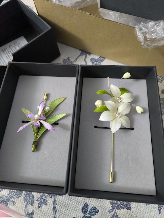 Handmade Mulberry Silk Flower Brooch: Chinese Heritage Ronghua Gift