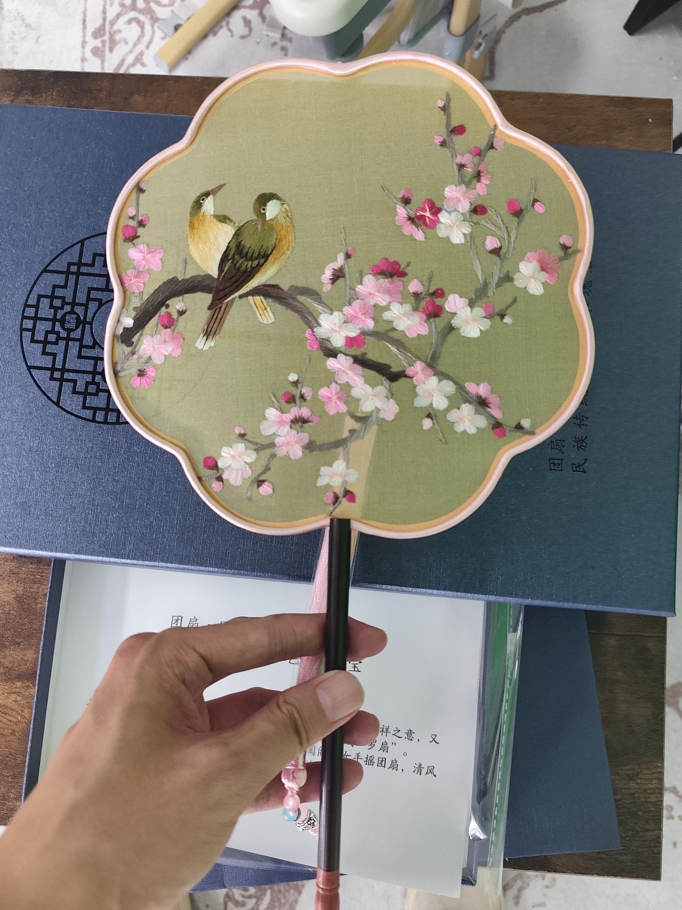 Handmade Suzhou Embroidery Fan | Double-sided Silk & Bamboo Round Fan ...