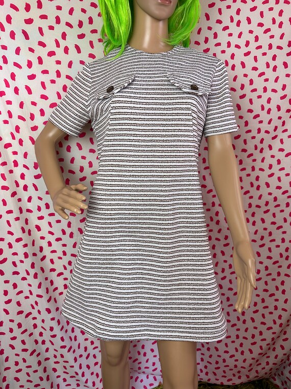 Vintage 1960’s Brown and White Striped Polyester … - image 3