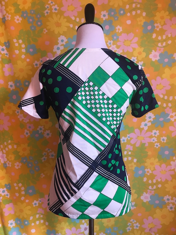 Vintage 1970's Green White and Navy Blue Funky Mo… - image 2