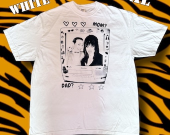 Peewee and Elvira Mom? Dad? White 2XL Comfort Color Defect T Shirt Punk Funny Screen Printed