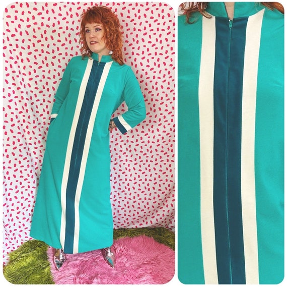 Vintage 1960’s Warm Cozy Vanity Fair Nightgown - image 2