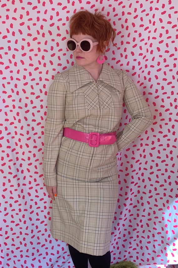 Vintage Tan and Grey Plaid Collared “Fred Rothsch… - image 2