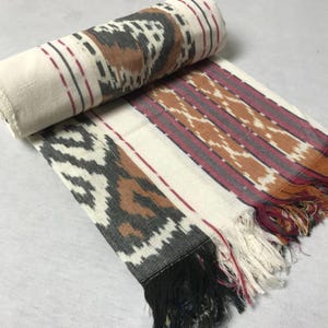 Fabric ikat 120x220cm, Blanket Indonesian ikat ethnic fabric, Traditional Indonesian Fabric, Handwoven Sumba Ikat Textile, Boho Home Decor