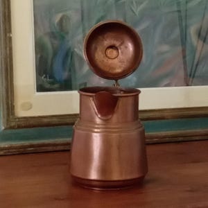Vintage koperen kan / rustieke koperen koffiepot / decoratieve kan / vintage meubels / antieke koperen verzamelobjecten uniek stuk Italië