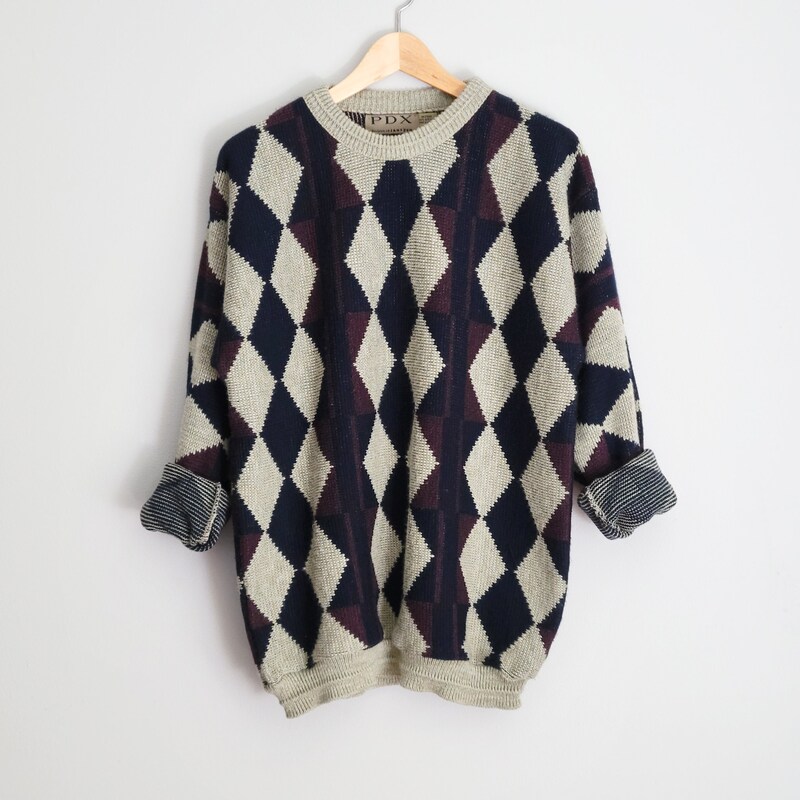 TWO TONE ARGYLE OVERSIZED SWEATER