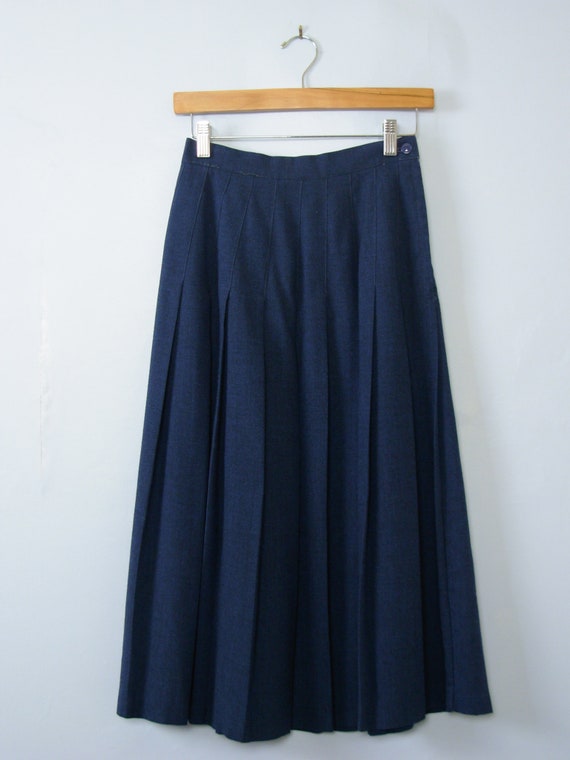 80's blue pleated midi skirt, women's small - image 2