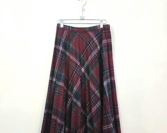 1970 burgundy plaid wool pleated skirt, small